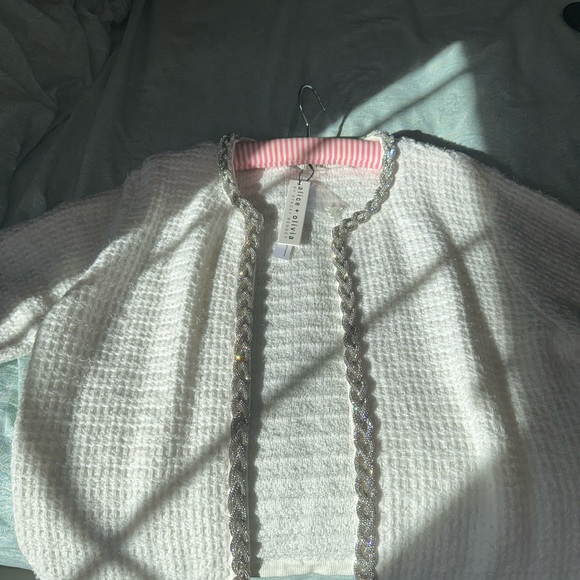 Alice + Olivia
Akira Embellished-Trim Cardigan Size XL - Picture 13 of 13